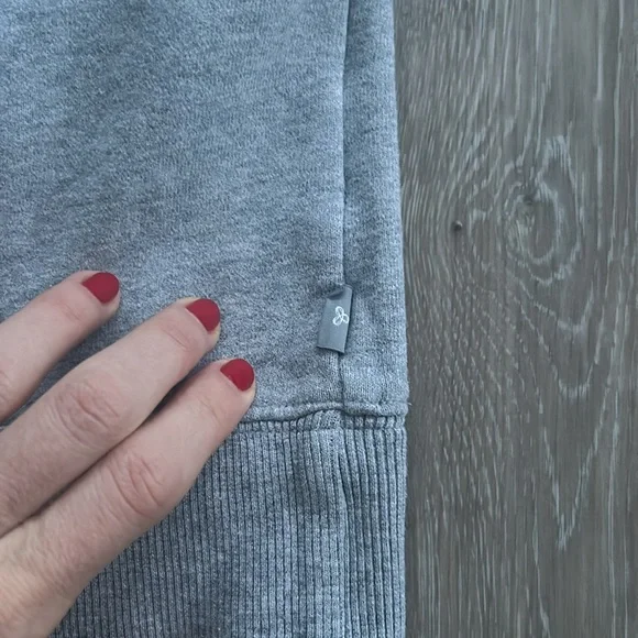 TNA boxy oversized crew - Picture 3 of 4